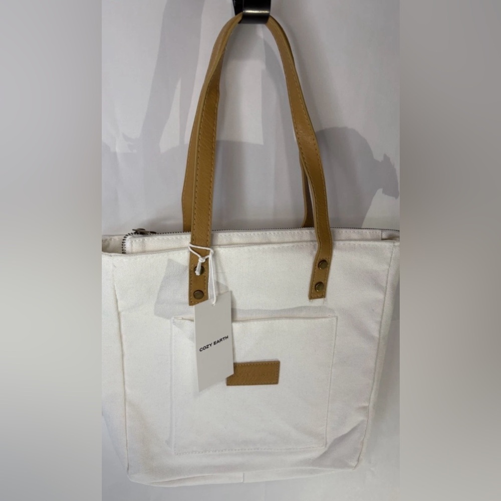 Cozy Earth NWT Cream Canvas Tote Bag Faux Leather Straps Stud Detail Medium - Picture 6 of 10